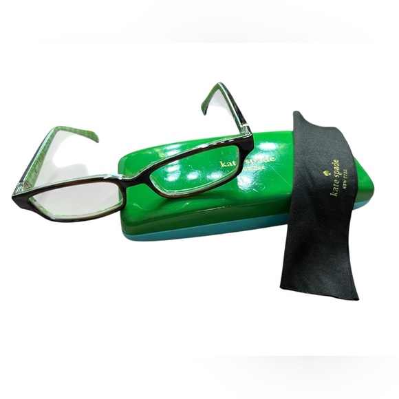 𝐊𝐀𝐓𝐄 𝐒𝐏𝐀𝐃𝐄 𝐍𝐄𝐖 𝐘𝐎𝐑𝐊 ♠️ 𝐄𝐋𝐈𝐙𝐀𝐁𝐄𝐓𝐇 𝐅𝐑𝐀𝐌𝐄𝐒 - Picture 1 of 5